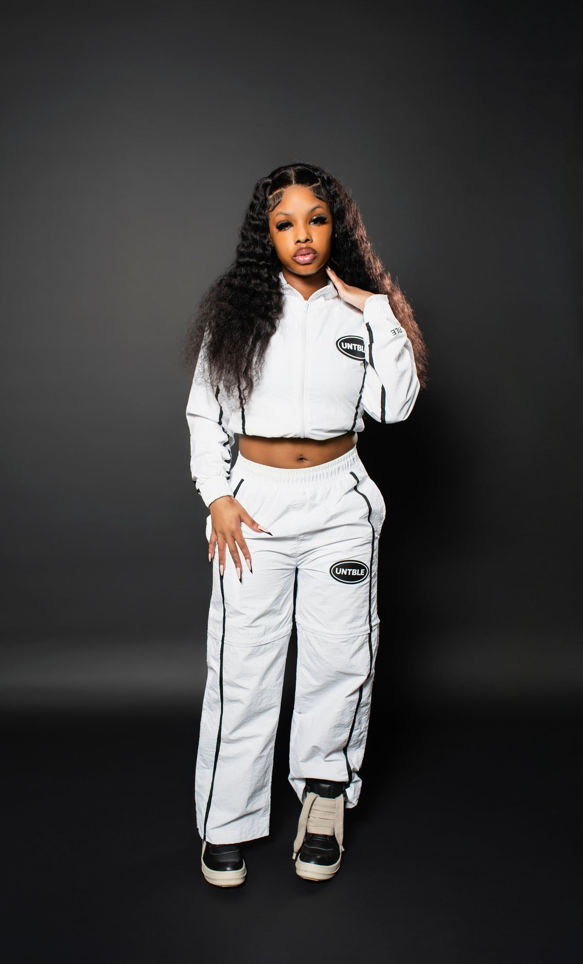 WHITE "UNTBLE" TRACKSUIT